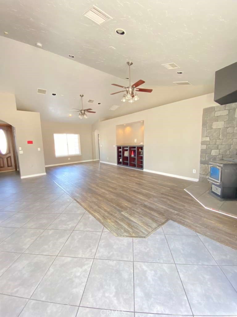 48240 80th W Lancaster CA, 9353663866150533633121