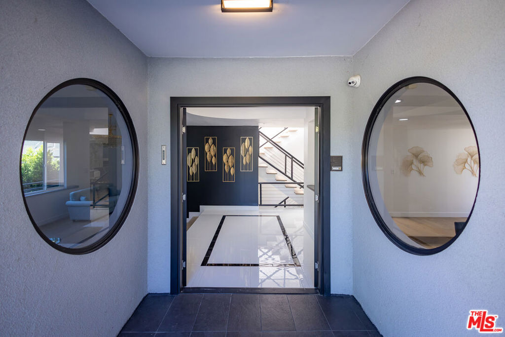 21329 Mulholland Drive, Woodland Hills CA, 9136463623343701889122
