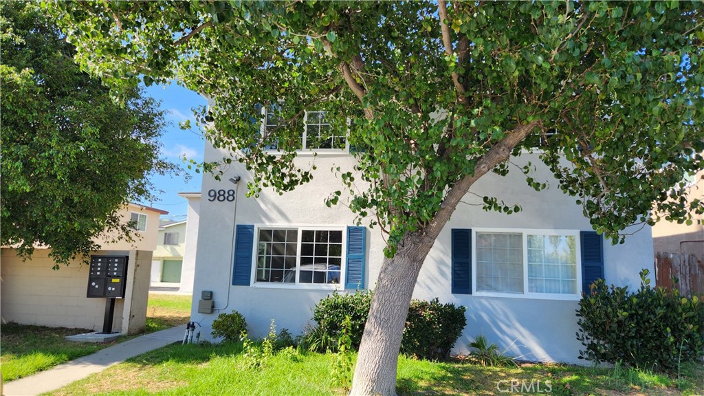 988 El Camino Drive 203 Costa Mesa CA, 9262664086467343361120