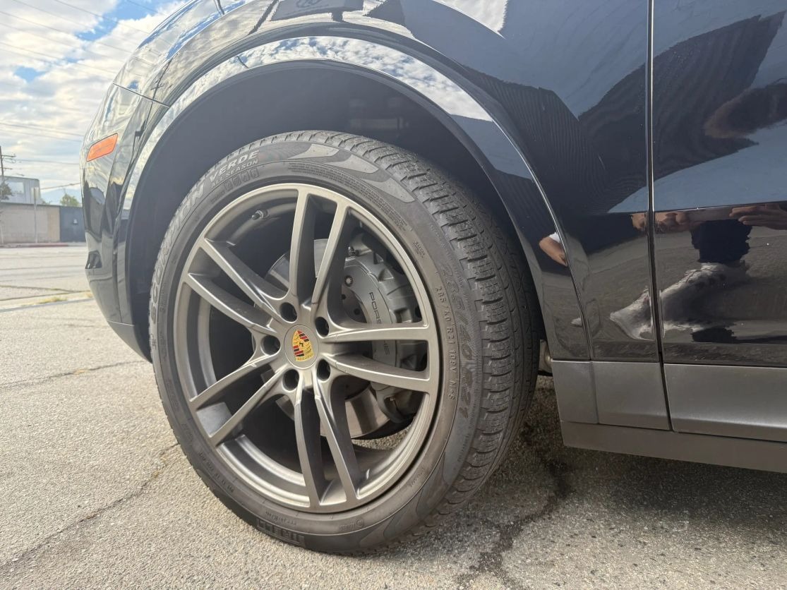 2019 PORSCHE CAYENNE64035483834241128