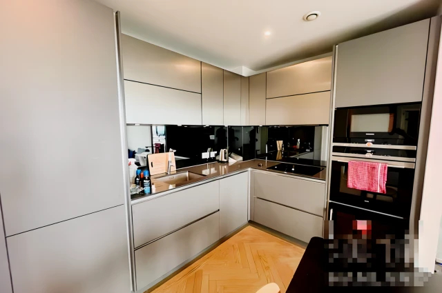 HL-251 Southwark Bridge Road64142363947777123