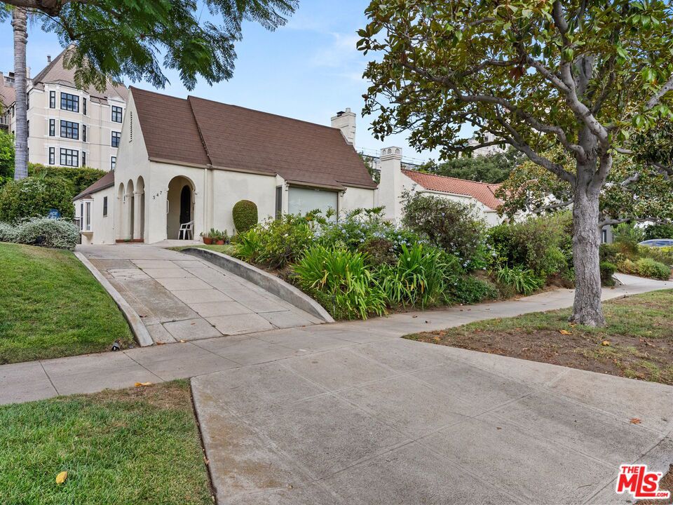 347 N Arden Boulevard, Los Angeles CA, 9000463623836456833121