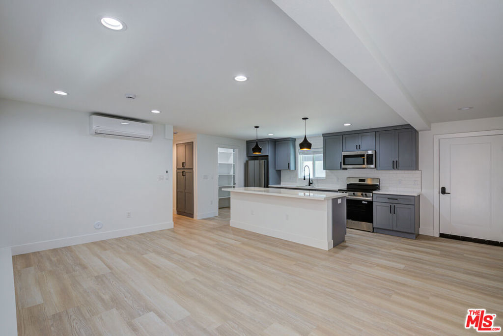 1303 Beryl E Redondo Beach CA, 9027763633699777411122