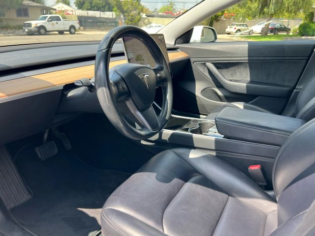 TESLA MODEL 3 201863778122693379122