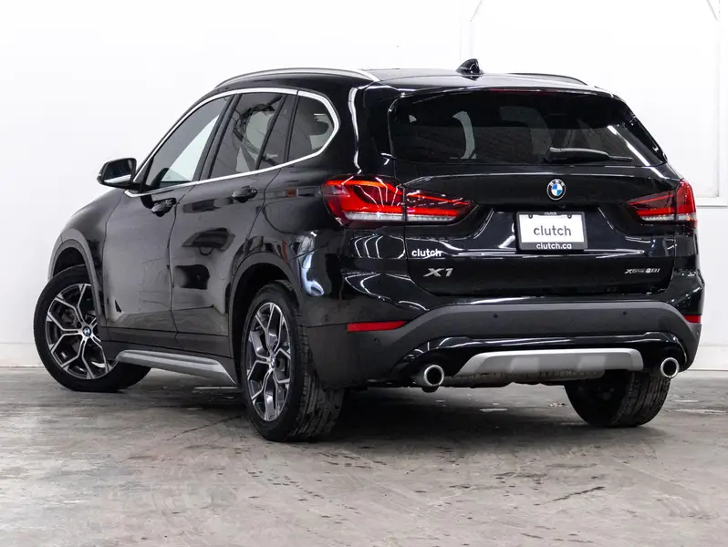 2021 BMW X163890340928130123