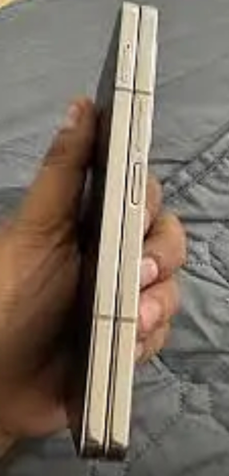 Samsung Galaxy Fold 4 neat and clean condition like new phone