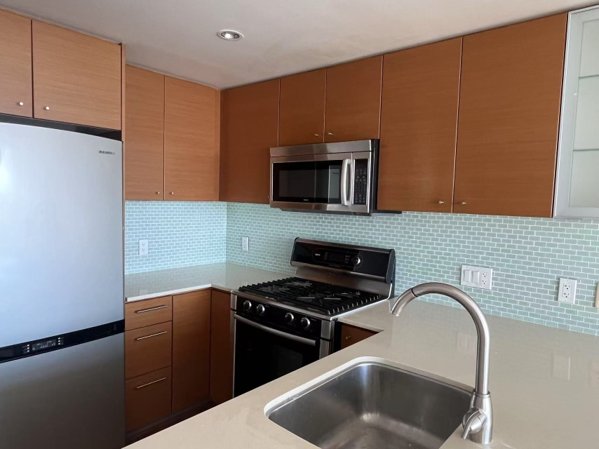 [Richmond] Furnished 1-Bed High-Rise Apartment63346266767491121
