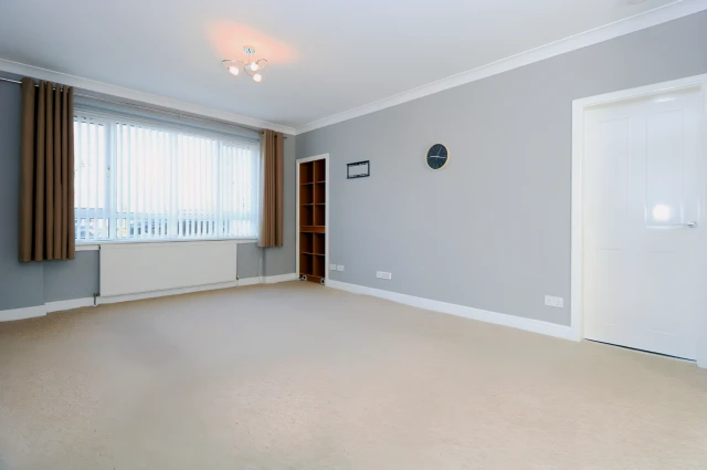 2Bedrooms, 1Bathrooms Meldrum Gardens, G41 4EA, Glasgow