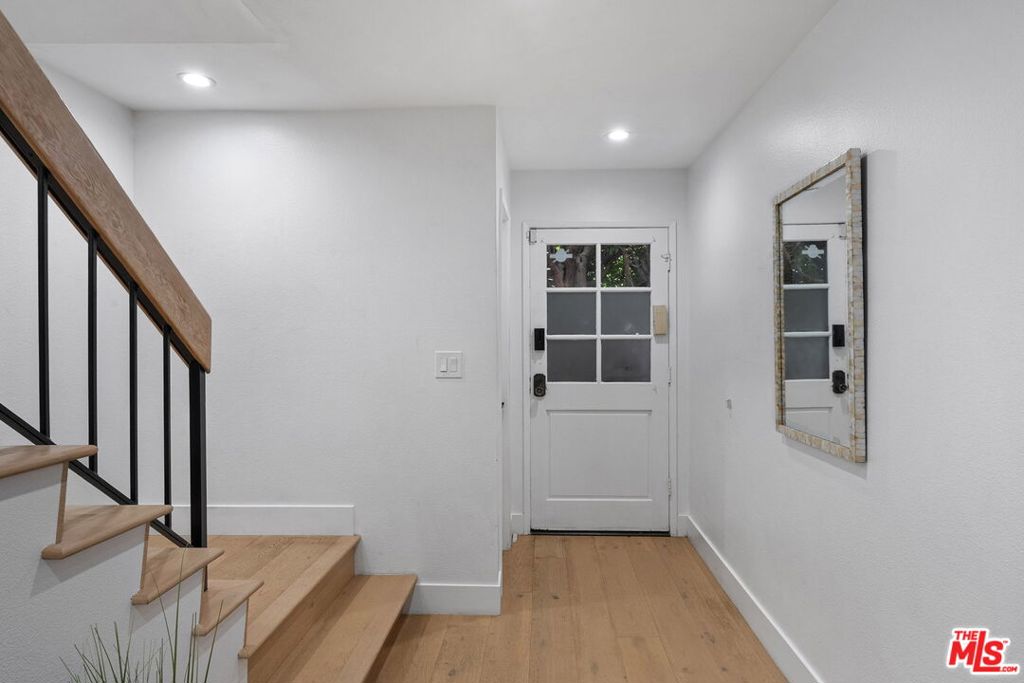 1807 10th Street 3, Santa Monica CA, 9040464066373935619121