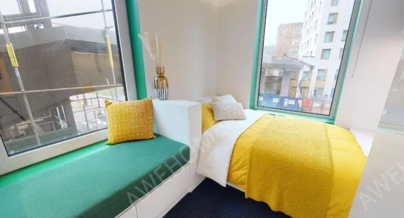 iQ Brighton - Estudio Silver64375433430145121