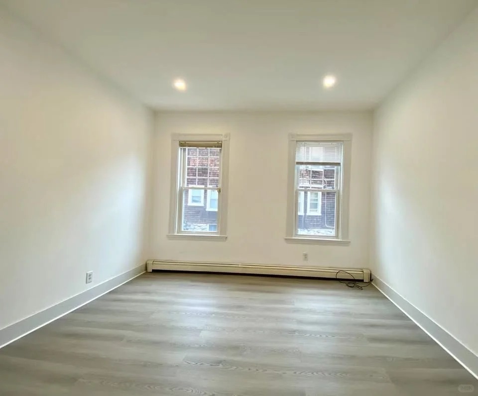 Habitación completamente nueva en Waltham, urgente traspaso63689340425475124