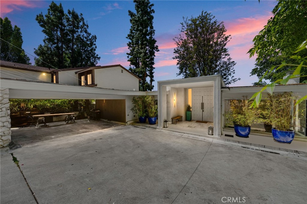 4781 Galendo Street Woodland Hills CA, 9136463867360198147120
