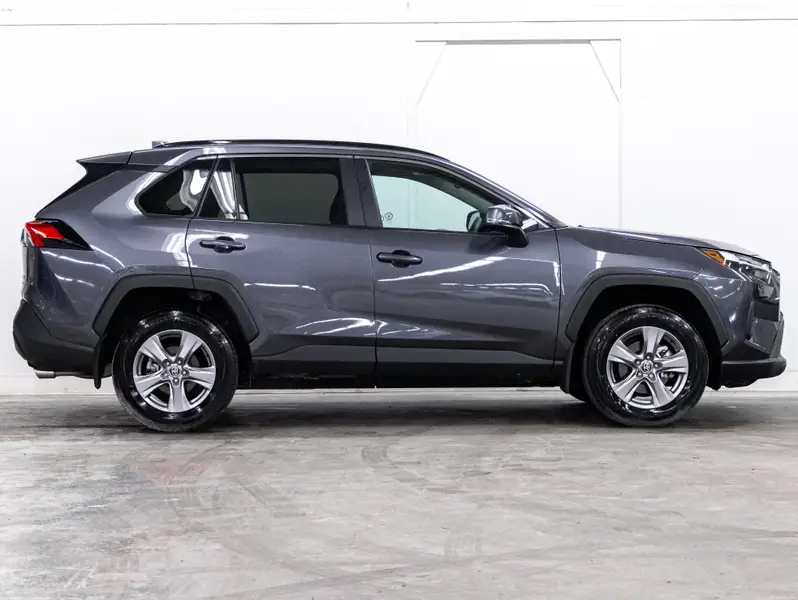 2025 Toyota RAV464113038551937122