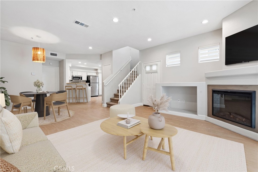 17 Breakers Lane Aliso Viejo CA, 9265664089518576258120