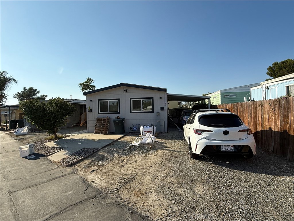 351 E seventh Street E 31, San Jacinto CA, 9258363734998876289120