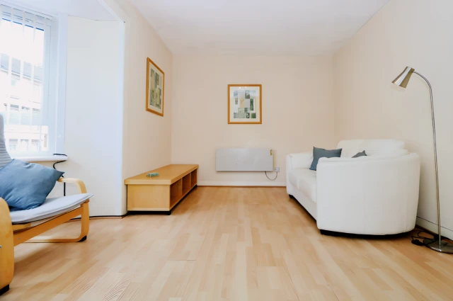 Studio Elderslie Street, G3 7ES, Glasgow