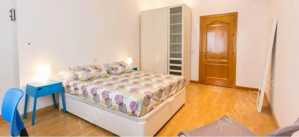 Agradable habitación doble cerca del Estadio Santiago Bernabéu
