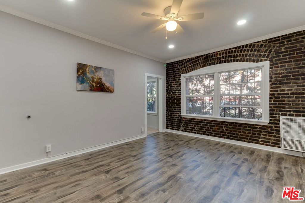 730 S Catalina Street Los Angeles CA, 9000564121440278531122