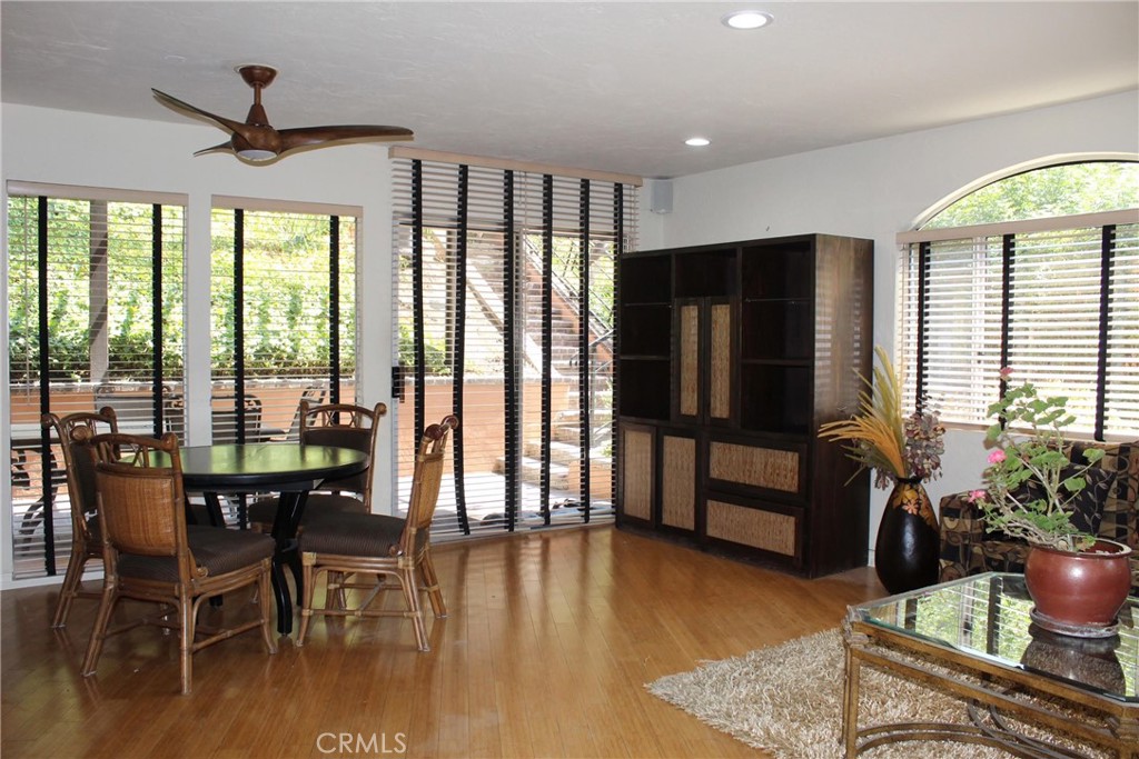 4400 Portico Place Encino CA, 9131663635011165569121