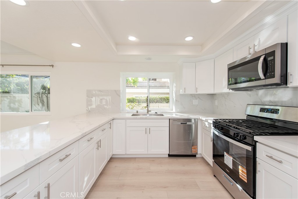 45 Cedarlake 87 Irvine CA, 9261463659394182657121