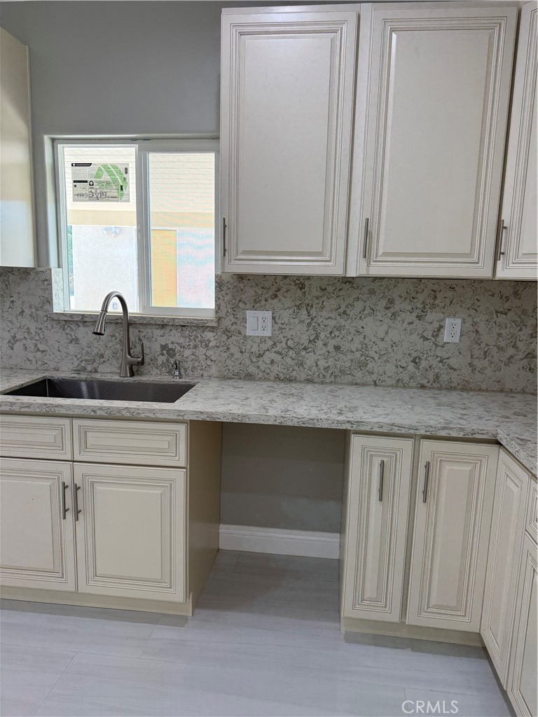 578 Lauresa Hemet CA, 9254463780157637763120