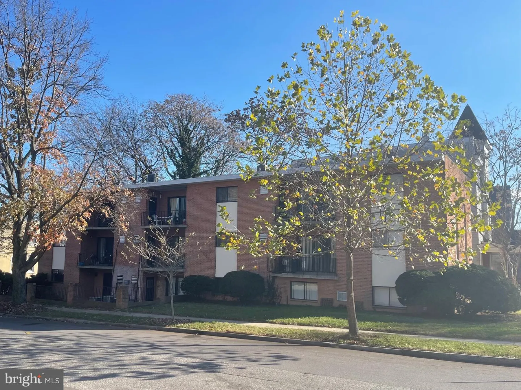 201 S Augusta Ave, a5
