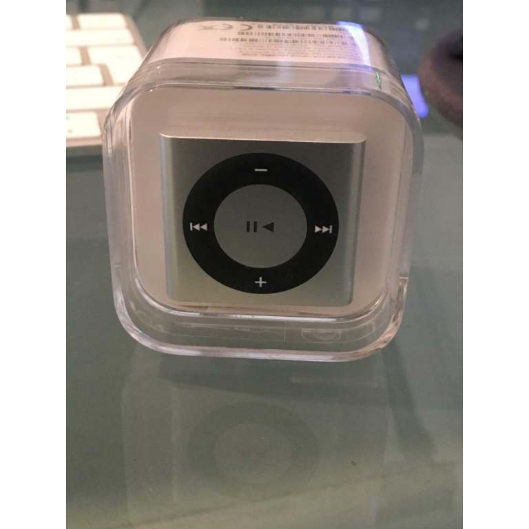 Sealed Apple iPod Shuffle 4th Gen 2GB Silver for Collection