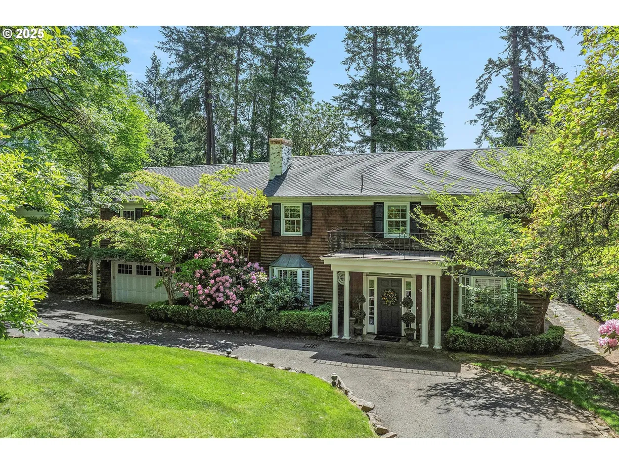 149 IRON MOUNTAIN LakeOswego, OR 97034