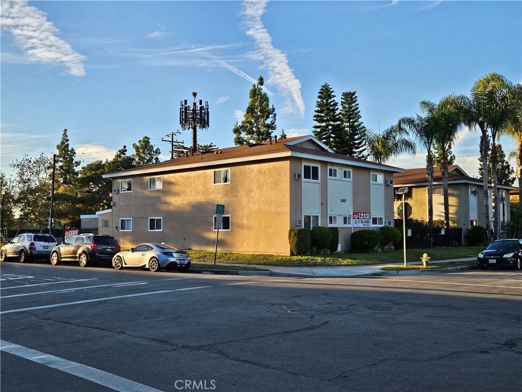 $2,700/mes 1381 Burwood La Habra CA, 9063164124057075585122