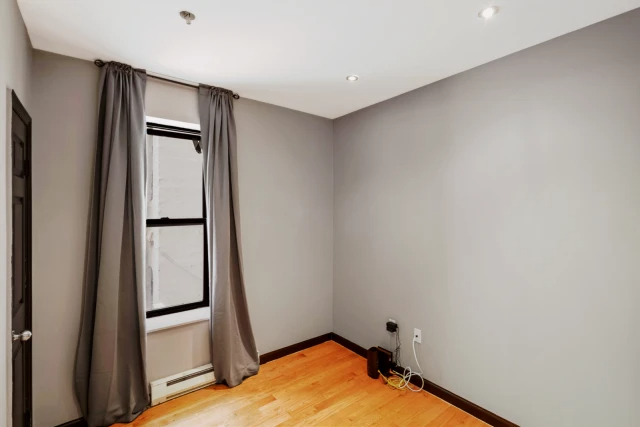 15 West 107th Street63481415845635121