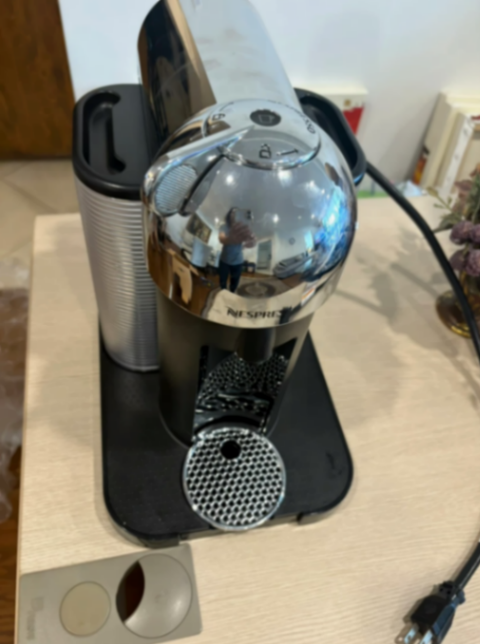 Brand New Nespresso Coffee Machine63379668986369127