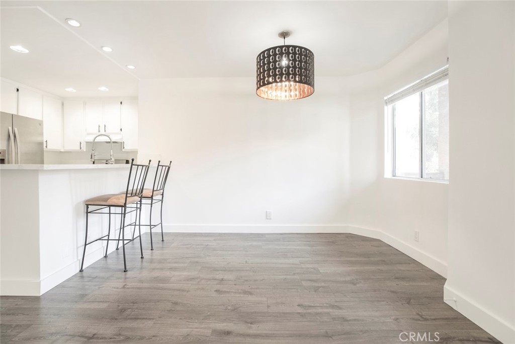 14839 Sherman Way 7 Van Nuys CA, 9140564089241827587121