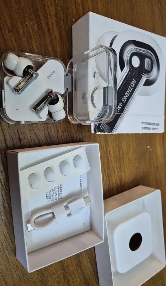Nothing earbuds noise cancelling features airpods
