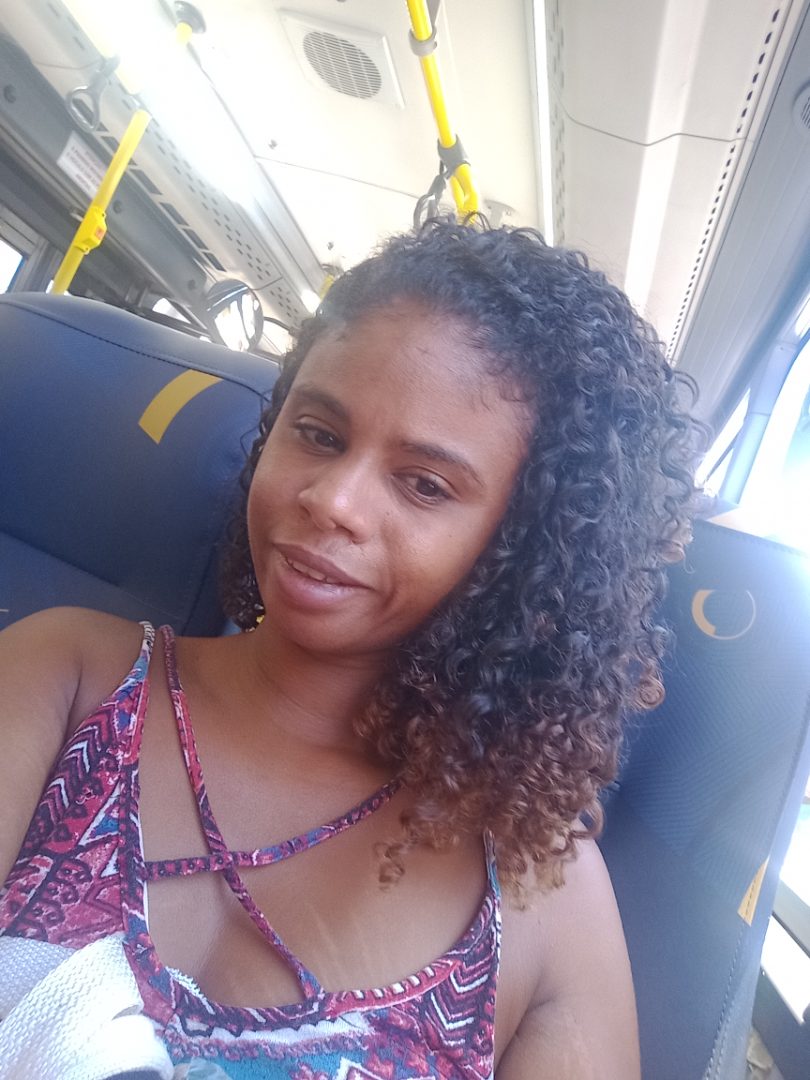 Serviços Profissionais de Limpeza Residencial e Cuidados Infantis