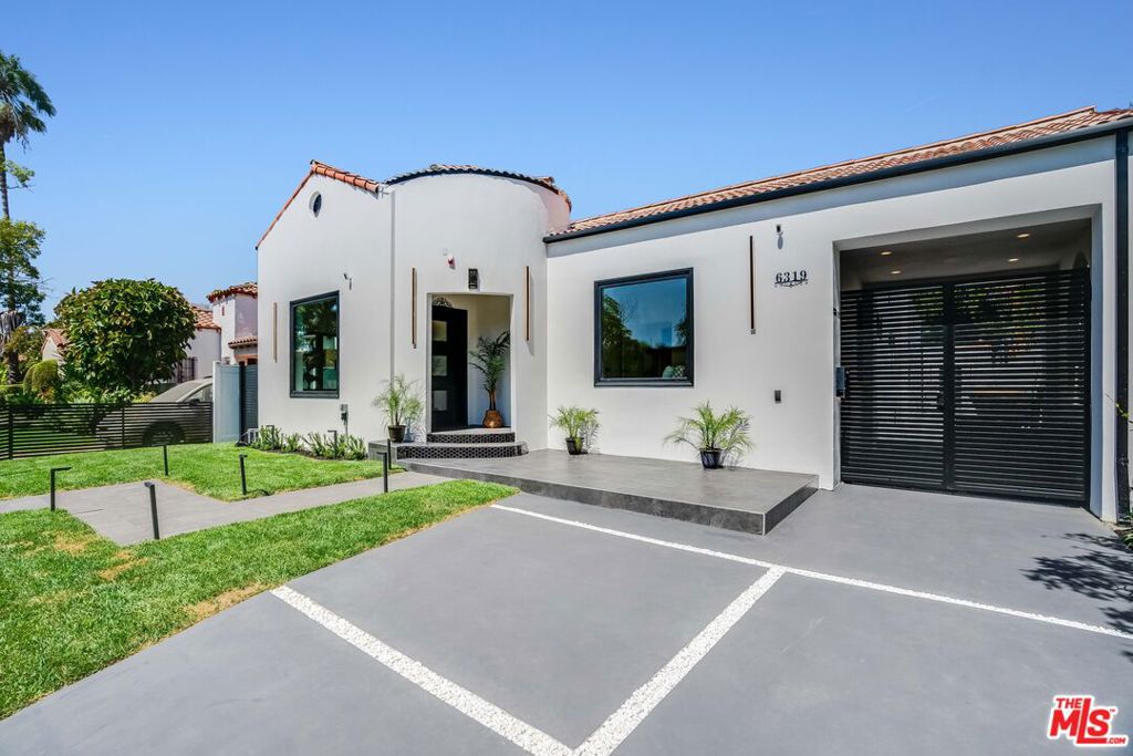 6319 Colgate Avenue, Los Angeles CA, 9004863658902868355121