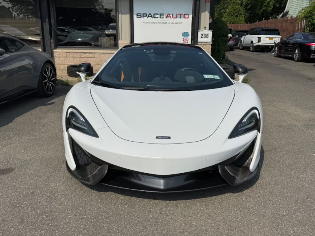 Automóvil usado de 2017 Mclaren 570GT Coupe 2D632824645623071211