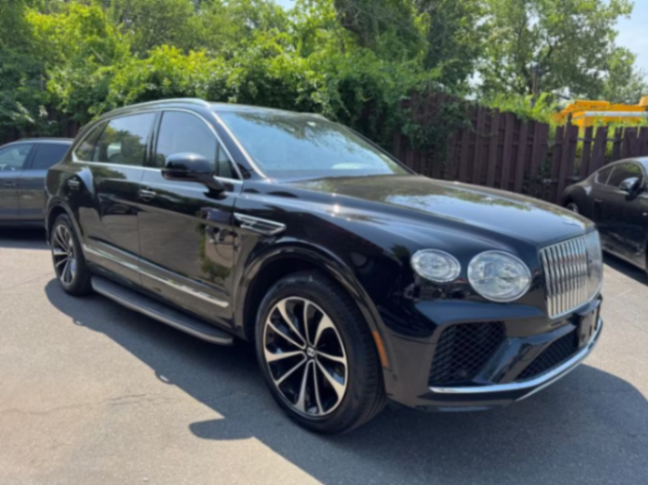Pre-Owned 2023 Bentley Bentayga EWB Azure V8 Sport Utility 4D63282513403907121