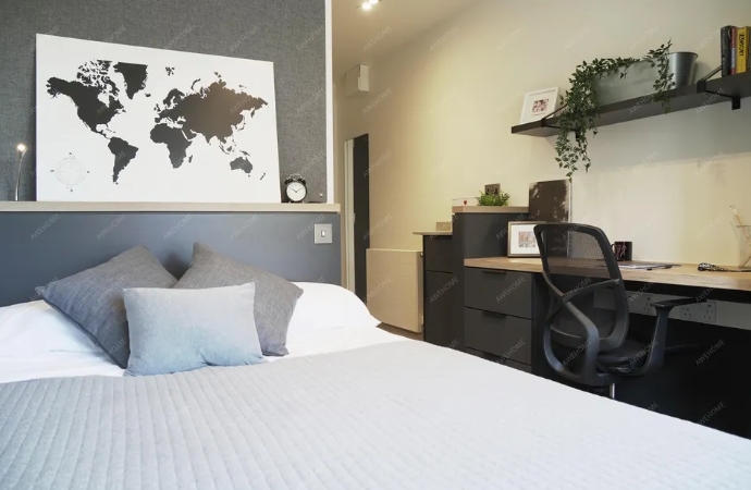 Lewisham Exchange - Classic64275538056321124