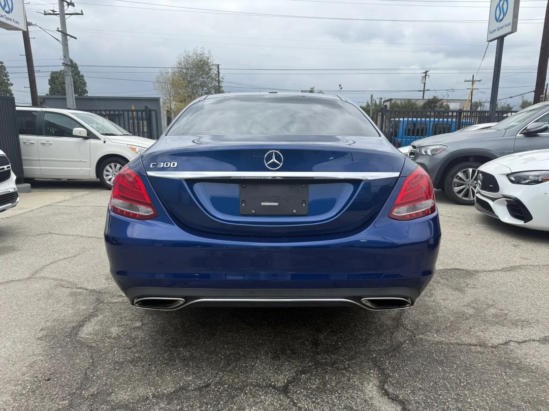 2017 MERCEDES-BENZ C-CLASS64035767373827125