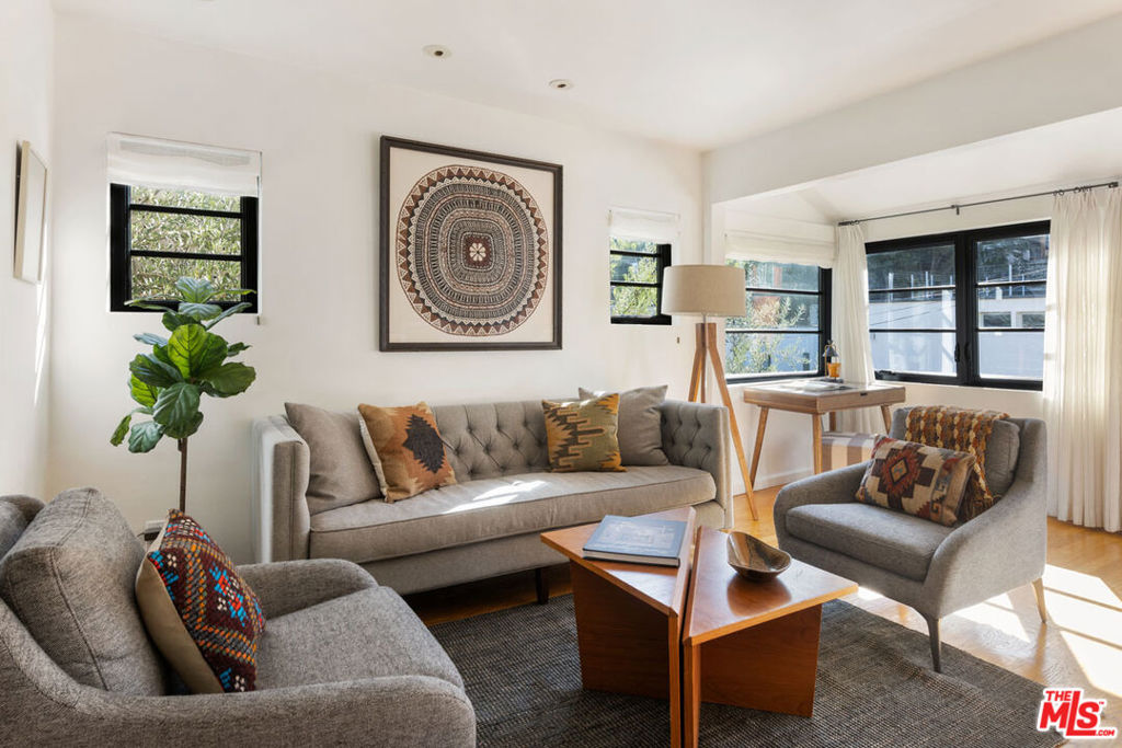 3117 Berkeley Avenue, Los Angeles CA, 9002664129838583683121