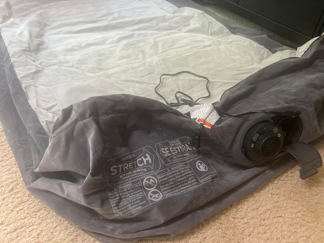 Intex 22in Queen Dura Beam Inflatable Air Mattress -Used - Like New63081651781377122