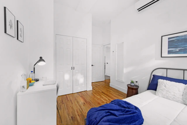 La Casa Fort Greene63481293307907122