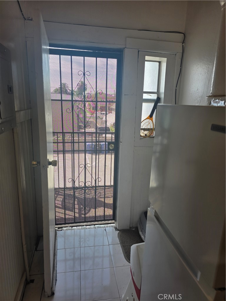 134 W Vernon Avenue, Los Angeles CA, 9003763588249657731122