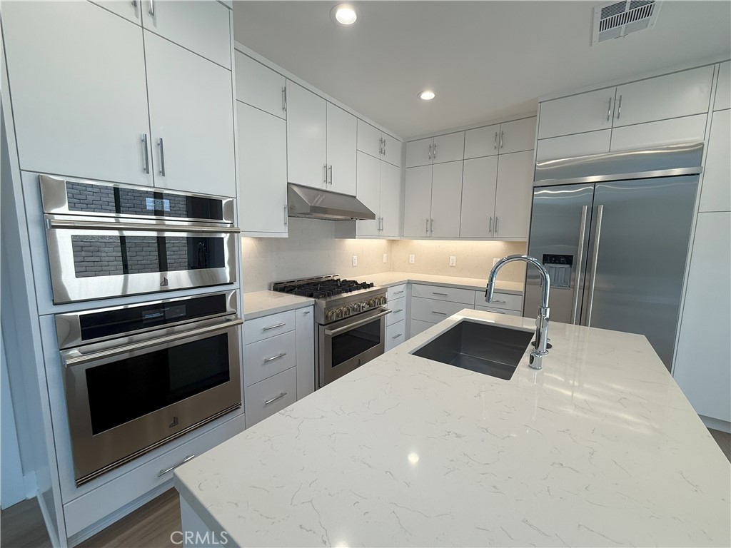 624 McFadden Street Placentia CA, 9287063669325057411121