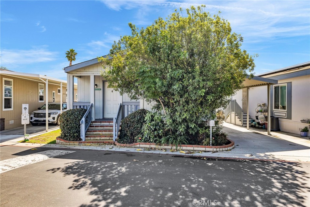 80 Huntington 424 Huntington Beach CA, 9264864090451817859121