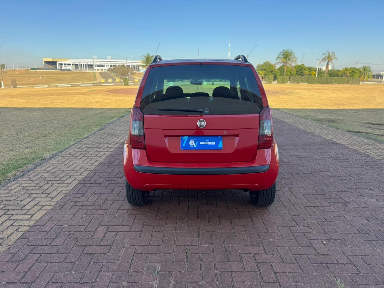 Idea ELX 1.4 8V 2010 Vermelha Manual flex com 245001 km65003671225475124