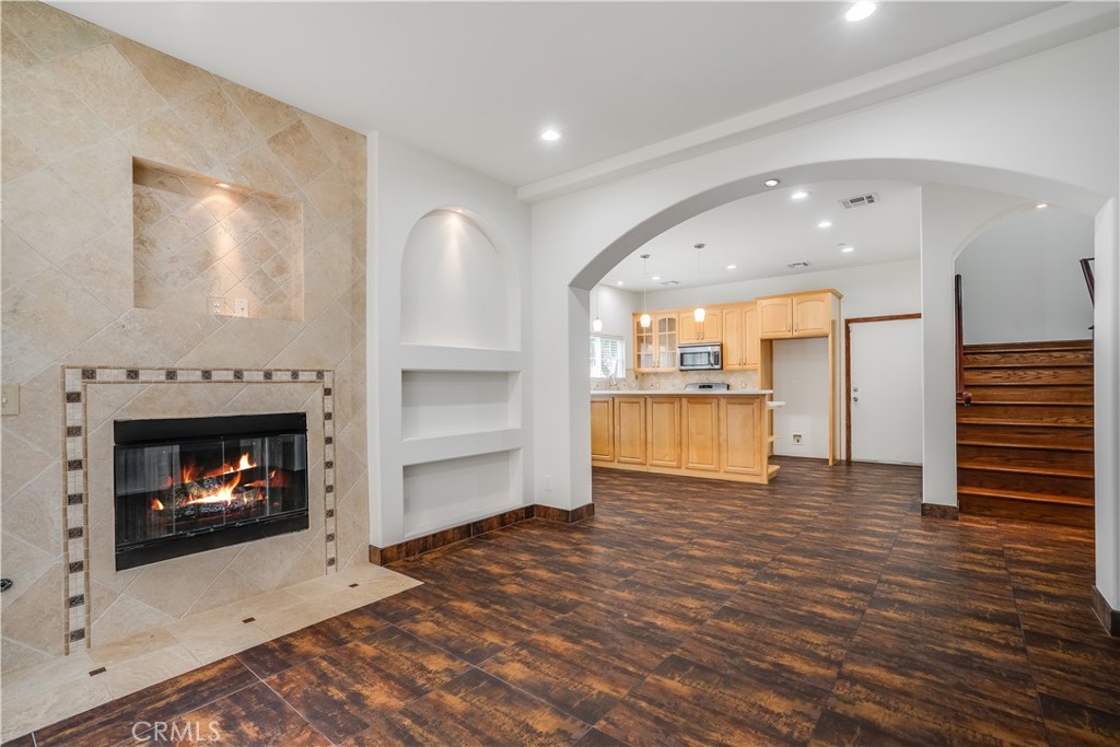 $4,700/mes 524 W Elk Ave Glendale CA, 9120464053569232002122