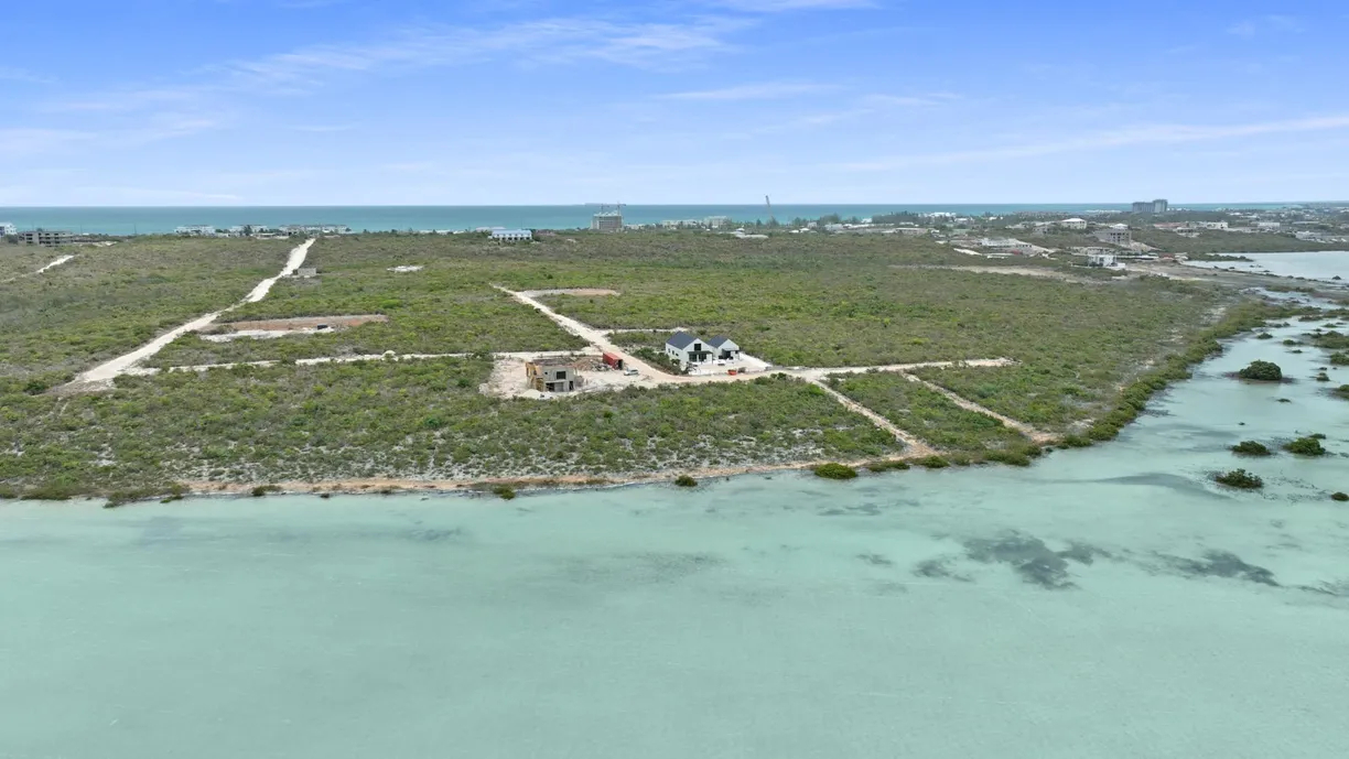 89 TRADEWINDS ESTATES Providenciales,
