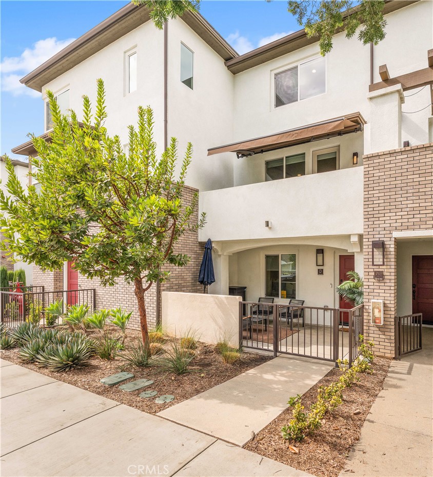125 N 5th Street D Montebello CA, 9064064086913135106122