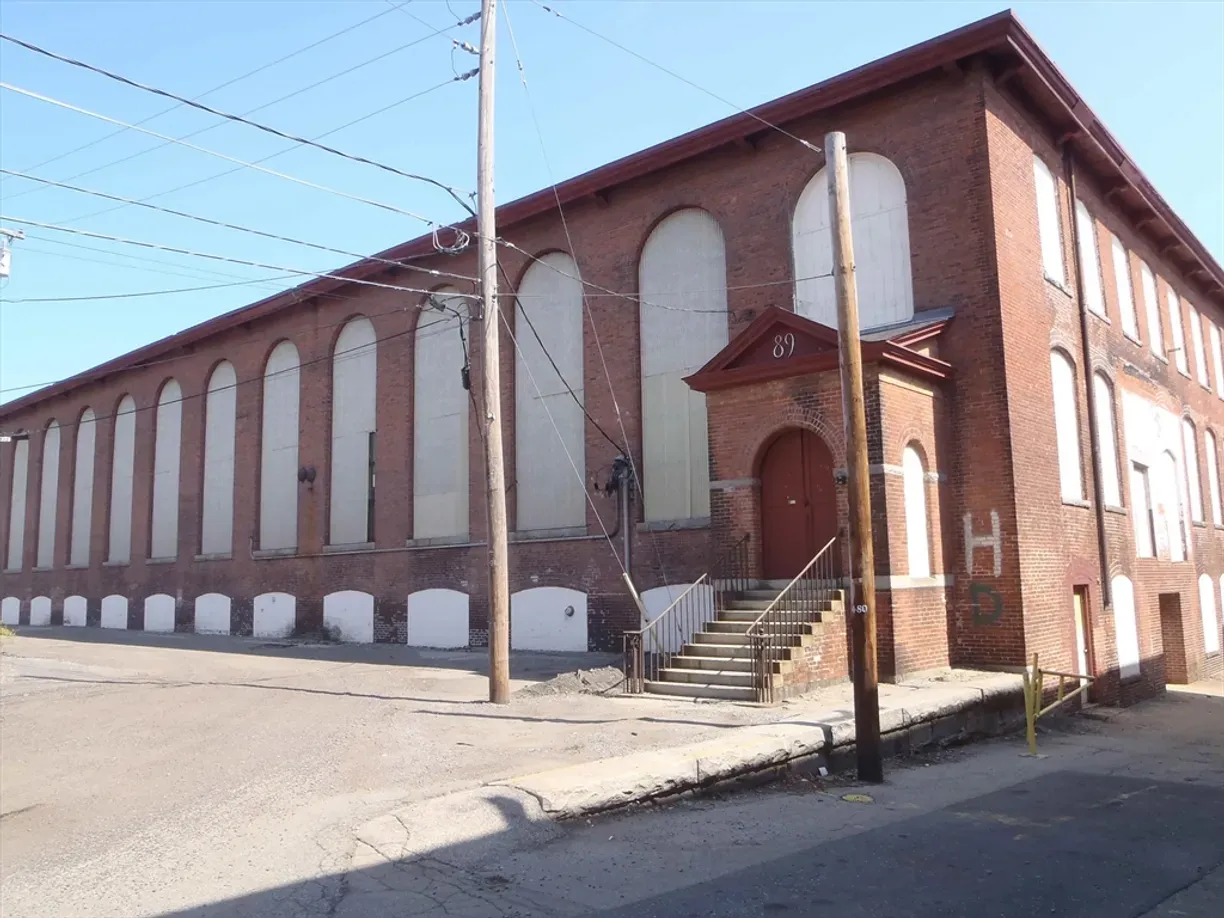 89-93 Dunnell Ln, Pawtucket, RI 02860